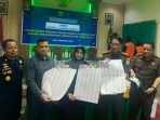 Bea Cukai Kudus Bongkar Jaringan Pita Cukai Palsu, Serahkan Tersangka ke Kejari Pati