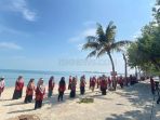 Rayakan HAORNAS, ‘Aisyiyah Kudus Senam Ceria di Tepi Pantai Mororejo Jepara