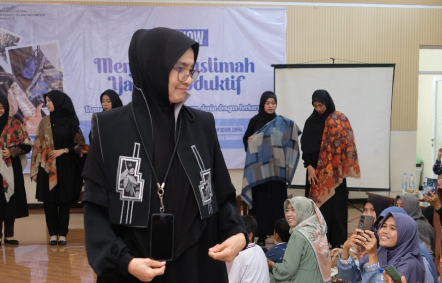 Lewat Talk Show Keputrian LDII Kudus, Ida Royani Ajak Muslimah Jadi Produktif dan Tangguh
