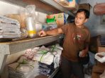 Harga Plastik Naik Tak Terkendali, Pedagang Kudus Pilih Kurangi Stok